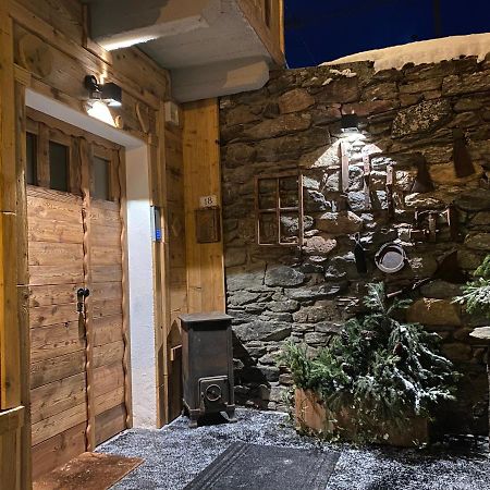 Maison Rongier Nel Centro Di Cogne Luaran gambar