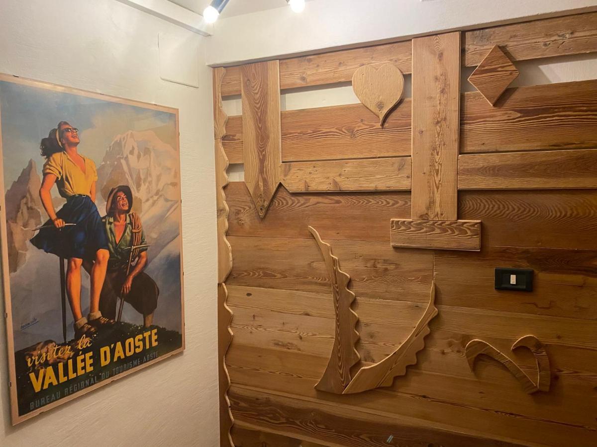 Maison Rongier Nel Centro Di Cogne Luaran gambar